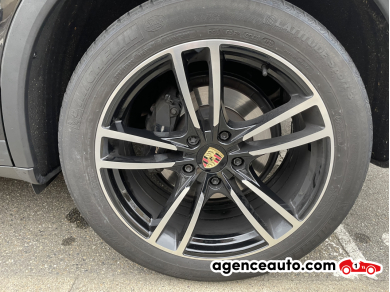 Porsche Cayenne — 30