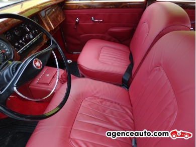 Jaguar MK2 — 11