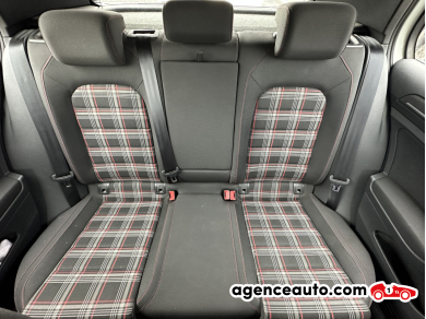 Volkswagen Golf — 15