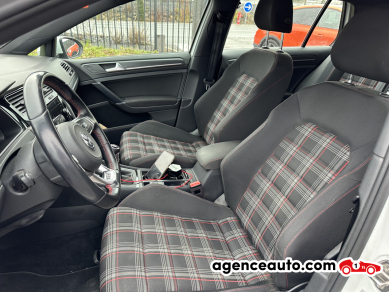 Volkswagen Golf — 9