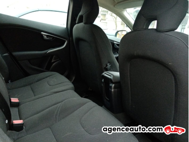 Volvo V40 — 10