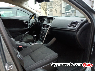 Volvo V40 — 9