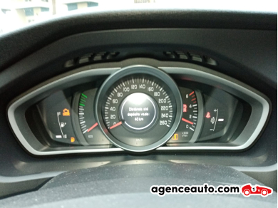 Volvo V40 — 13