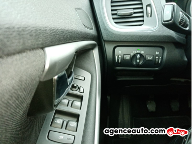 Volvo V40 — 12