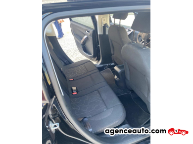 Peugeot 2008 — 14