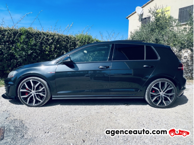 Volkswagen Golf — 3