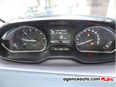 Peugeot 2008 — 17