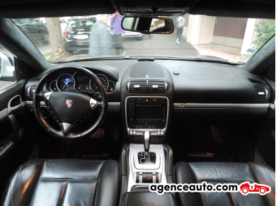 Porsche Cayenne — 16