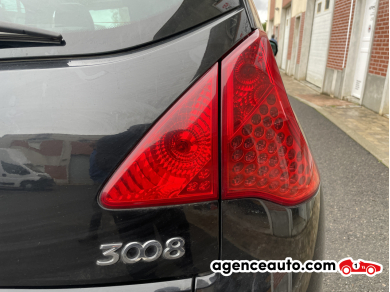 Peugeot 3008 HYbrid4 — 27