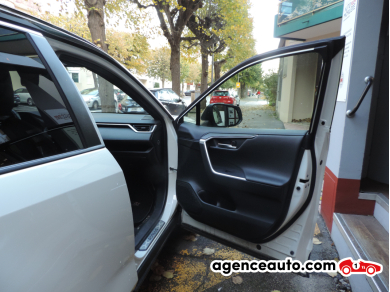 Toyota RAV4 — 10