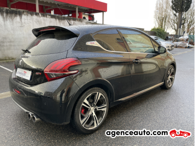 Peugeot 208 — 5