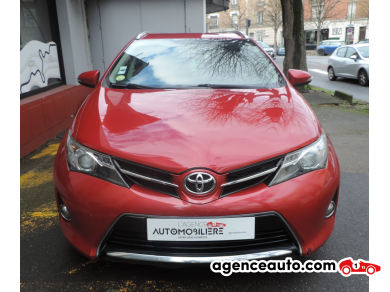 Toyota Auris Touring Sport — 2