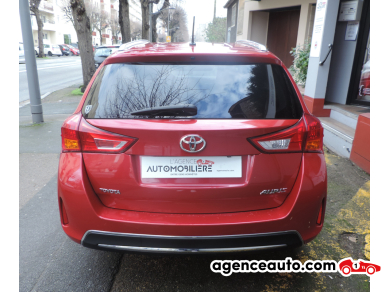 Toyota Auris Touring Sport — 5