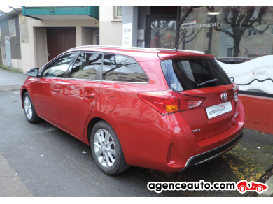 Toyota Auris Touring Sport — 6