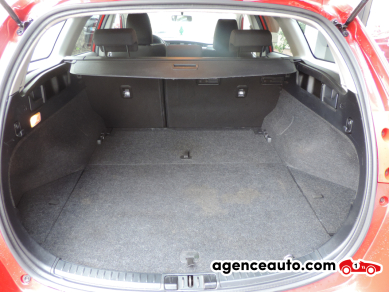 Toyota Auris Touring Sport — 9