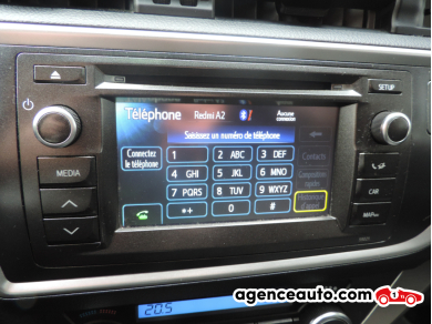 Toyota Auris Touring Sport — 25