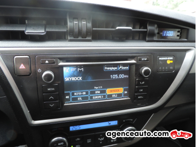 Toyota Auris Touring Sport — 27