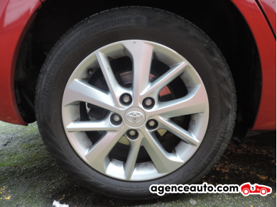 Toyota Auris Touring Sport — 33