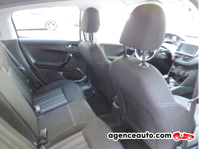 Peugeot 208 — 16