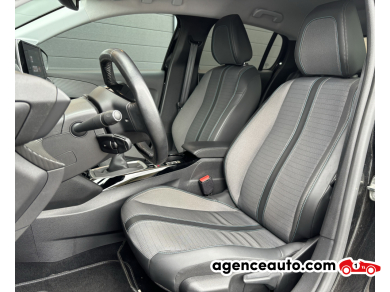 Peugeot 208 — 12