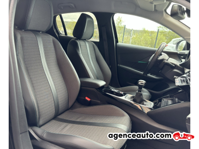 Peugeot 208 — 13
