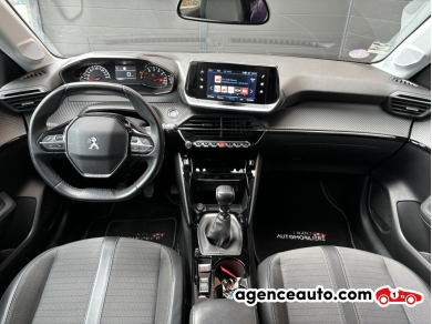 Peugeot 208 — 11