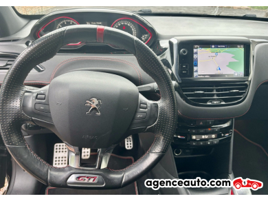 Peugeot 208 — 14