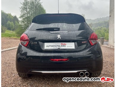 Peugeot 208 — 6