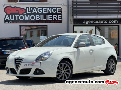 Achat voiture occasion, Auto occasion pas cher | Agence Auto Alfa Romeo Giulietta 1.4 T-Jet 120ch VELOCE 2°main Blanc Année: 2013 Manuelle Essence