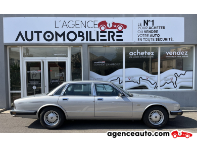 Achat voiture occasion, Auto occasion pas cher | Agence Auto Jaguar XJ 40 DAIMLER Six 4.0 241 CV Argent Année: 1991 Automatique Essence