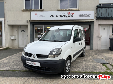 Aankoop Gebruikte Auto, Goedkope Gebruikte Auto | Agence Auto Renault Kangoo 1.5 dCi 68cv - Suivi Renault Wit Jaar: 2007 Handgeschakelde auto Diesel