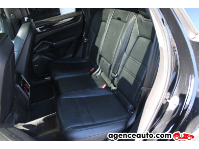Porsche Cayenne — 32