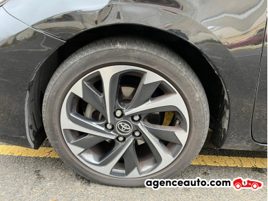 Toyota Auris — 14