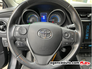 Toyota Auris — 9