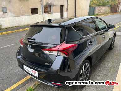 Toyota Auris — 3