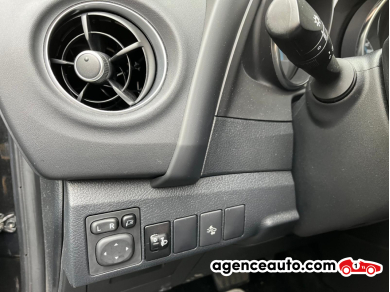 Toyota Auris — 18
