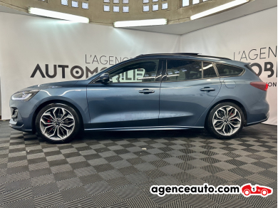 Ford Focus SW — 8
