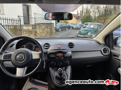 Mazda Mazda 2 — 17