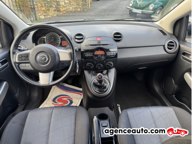 Mazda Mazda 2 — 16