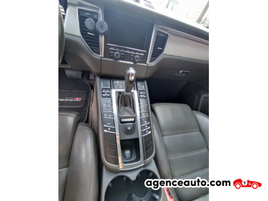Porsche Macan — 11