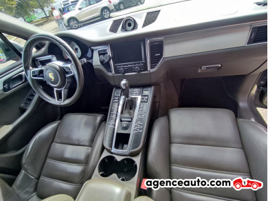 Porsche Macan — 16