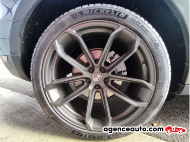 Porsche Macan — 34