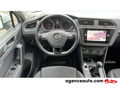 Volkswagen Tiguan — 26