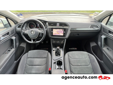 Volkswagen Tiguan — 14
