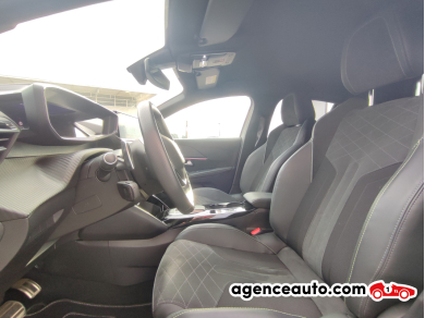 Peugeot 208 — 12