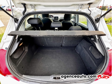 Peugeot 208 — 18