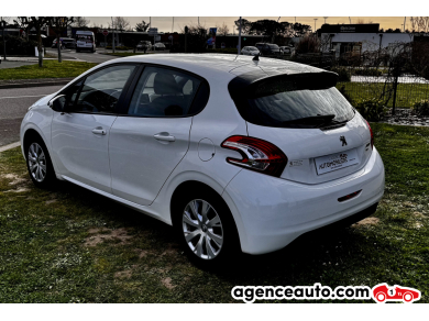 Peugeot 208 — 7