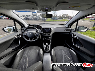 Peugeot 208 — 13