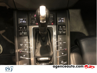 Porsche Macan — 23