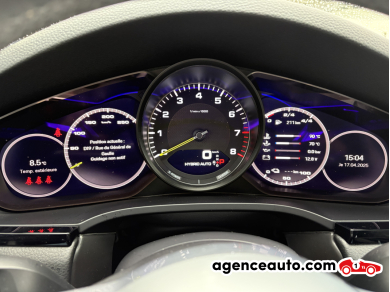 Porsche Cayenne — 23